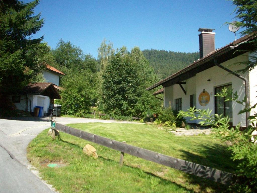 Maison d'hôtes Zum Fliegenden Hollander à Zwiesel Extérieur photo